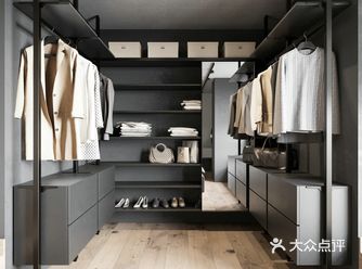 这是一位年轻设计师的作品，他有着对品质与创新的追求