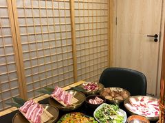 -臻牛烤肉
