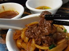 -牛一煲美食(江高店)