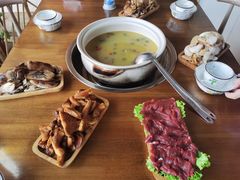 -云朵小院·石锅鱼·野生菌餐厅(蒗放店)