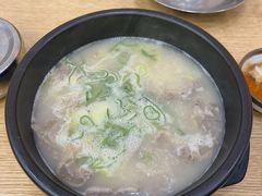 肉满满雪浓汤-神仙雪浓汤(明洞店)