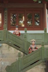 -巴黎春天婚纱摄影(临安店)