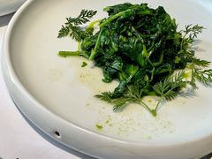 清炒豌豆苗-大董(环贸iapm店)