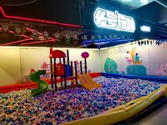 -嗨翻Hi-Fun竞技主题乐园·蹦床亲子生日轰趴(国光1937店)