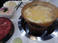 鸡煲花胶汤-港迹·鲜围煮海鲜火锅(湖州时代广场店)