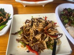 -小厨子私房菜·云南美食店