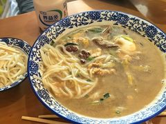 -邱芳粉店(迎宾大道旗舰店)