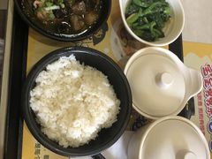 -老娘舅餐厅(黄龙体育中心店)