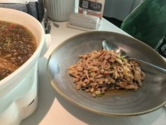 石林糟辣椒炒里脊筋-金链花·泰国餐厅(国贸店)