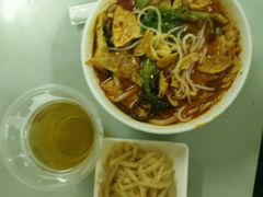 -丽丽三鲜螺蛳粉(田林路店)