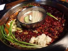 -周幺妹重庆老火锅(银泰城总店)