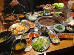 -韩烧牛中牛·甄选黑牛烤肉(黑金店)