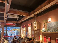 -巴卤社老火锅(财富店)