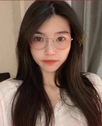 -时尚殿堂明星门店