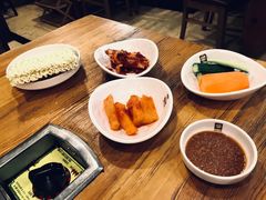 小菜-喇喇排骨火锅·传统韩式脊骨汤(望京西园总店)