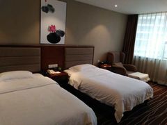 -怡华威斯达酒店(重庆医科大学附属儿童医院店)