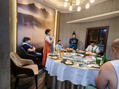 -哈啾嗨·新概念蒙餐(红星新城店)