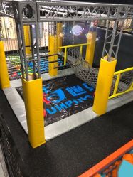 -蹦贝运动中心·蹦床·攀岩·闯关(龙岗店)