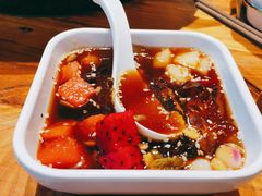 -野山舂·贵州现舂酸汤火锅(鸿通城店)