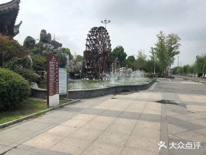 口岸雕花楼图片