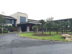 -上海怡沁园度假酒店