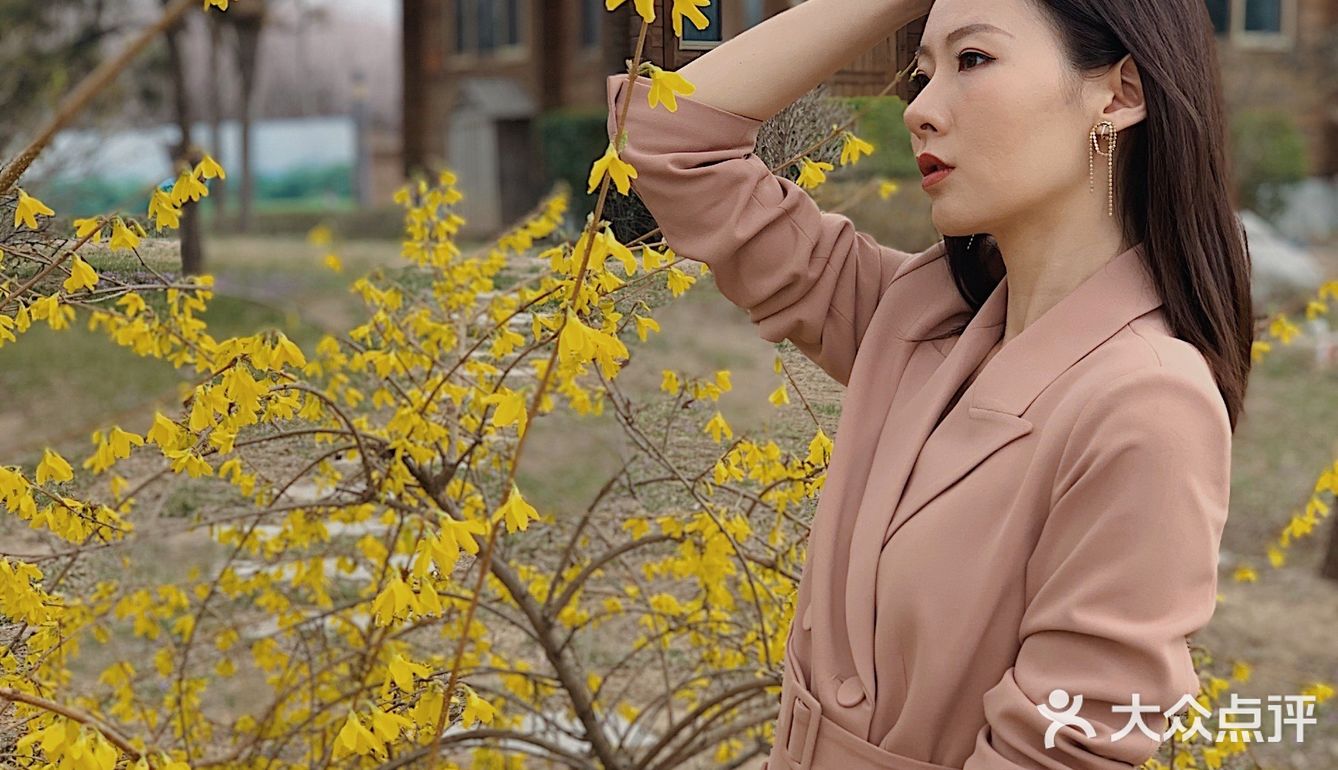 OOTD | 这个春天一定要拥有的烟雾粉西装
