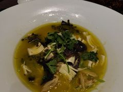 -梅花香里大酒店(郁金香路店)
