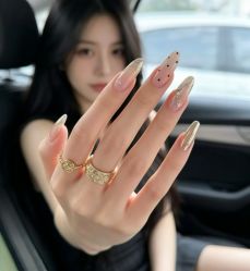 -情同手足美甲美睫
