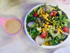 -樱花里音乐餐吧·牛扒椰子鸡(东圃店)