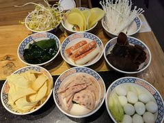 -周小明火锅(黑金冠社区店)