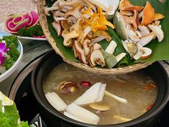-原林野山菌火锅·炒菌(关上野生菌一条街店)