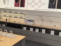 -华为授权体验店(中山公园来福士)