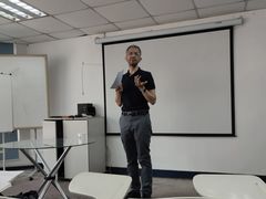 -环亚琅文现代英语·青少·雅思托福·成人英语