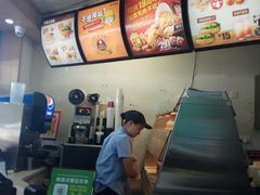 -华莱士·全鸡汉堡(浦东南路店)