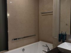 -广州天河希尔顿酒店