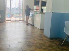 大堂-美肴冰品·汉堡·牛腩饭(总店)