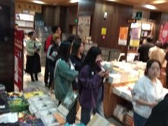 -新华书店(沙坪坝书城店)