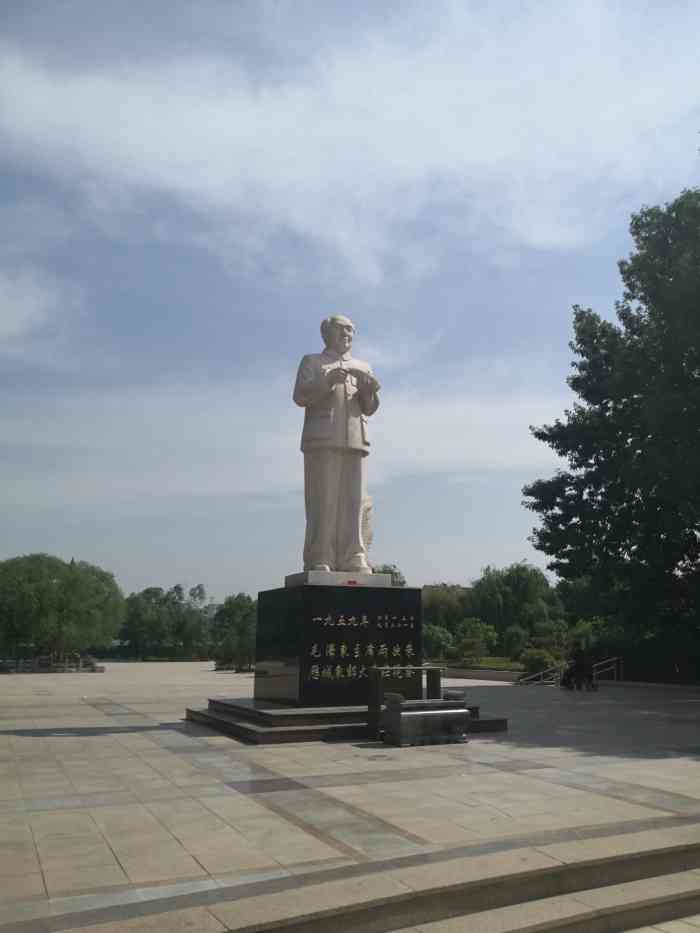 幸福柳广场-"【济南亮v有福利】☆地址:济南市历城区幸.