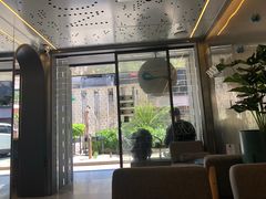 靠窗位-弱水三千咖啡(达明店)