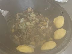 -粘豆包柴火铁锅炖