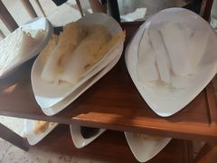 -鸡遇虾煲干锅火锅(小寨金莎店)