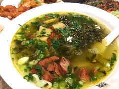 金汤酸菜肥肠米线-魏家凉皮(博水商务大厦店)