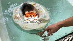 -小鸭先知婴儿游泳馆