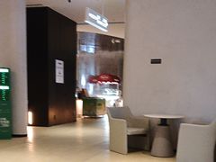 -涨巢·潮玩水疗局