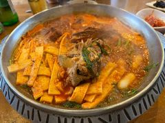 -喇喇排骨火锅·传统韩式脊骨汤(望京西园总店)