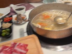-洪氏嗨捞·猪肚鸡火锅(阳光天地店)