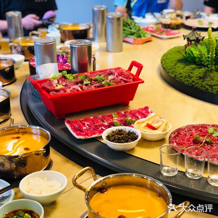 【大足区】八个番茄牛肉火锅