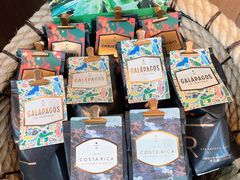 零售区-星巴克臻选(南京艾尚天地店)