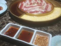 -猪啊牛呀羊啊铜盘烤肉(正大广场店)