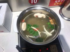 -百品聚旋转火锅(万德庄店)